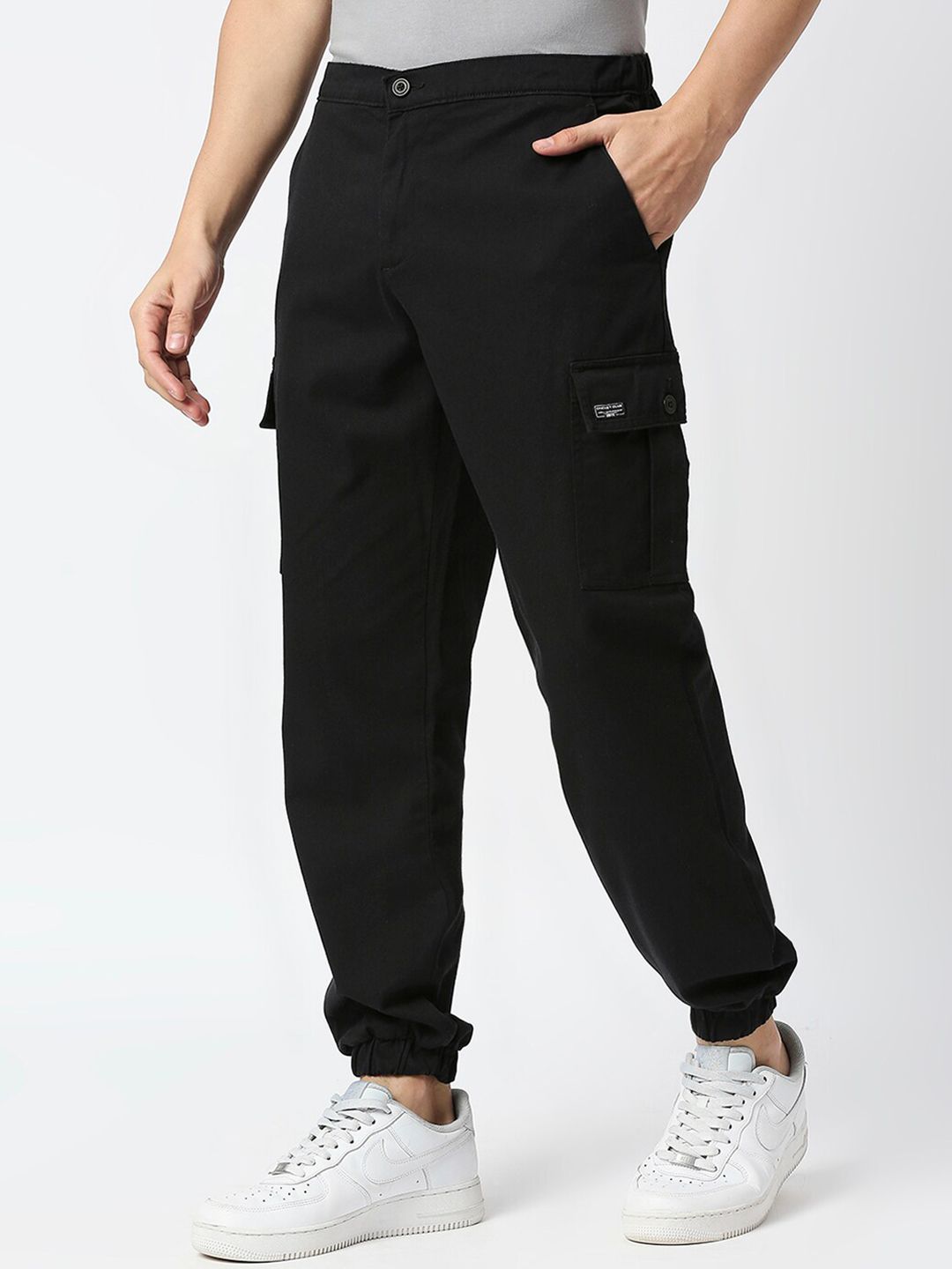 Thomas Scott Men Comfort Mid-Rise Easy Wash Cargo Trousers