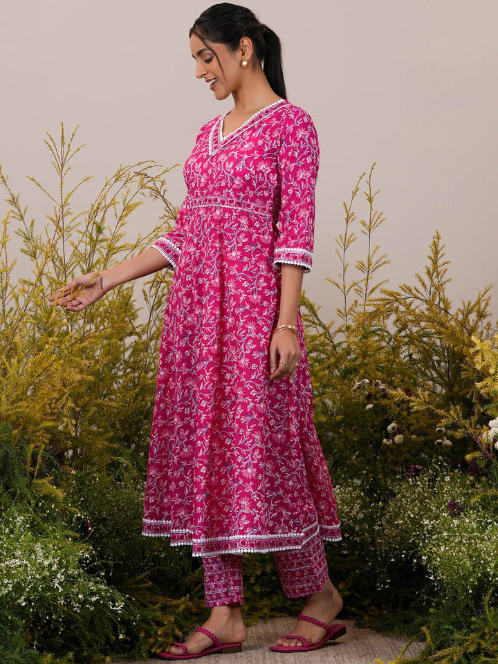 Libas Floral Printed Pleated Pure Cotton Kurta with Trousers & Dupatta