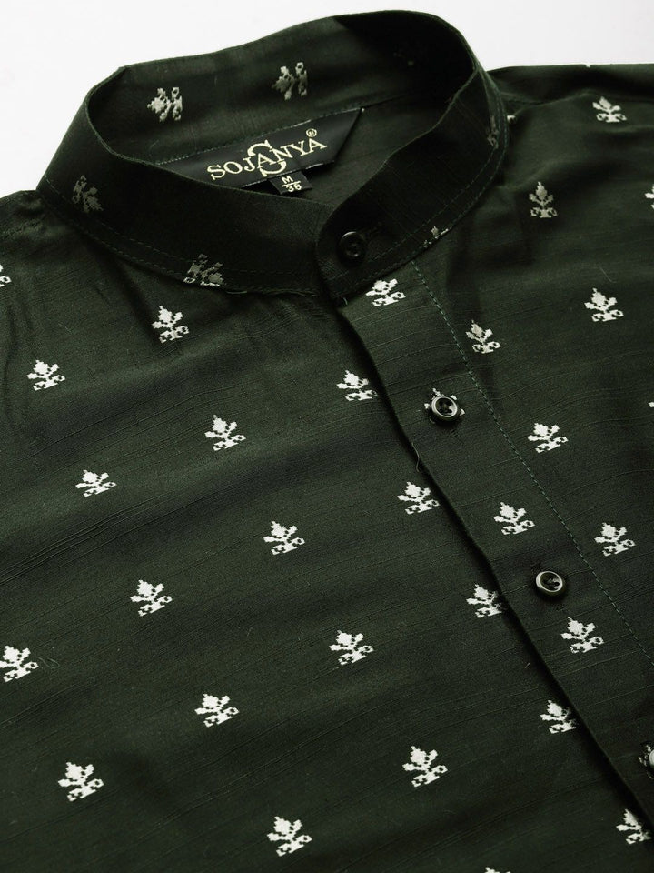 SOJANYA Men Green Self Design Kurta with Churidar & Nehru Jacket