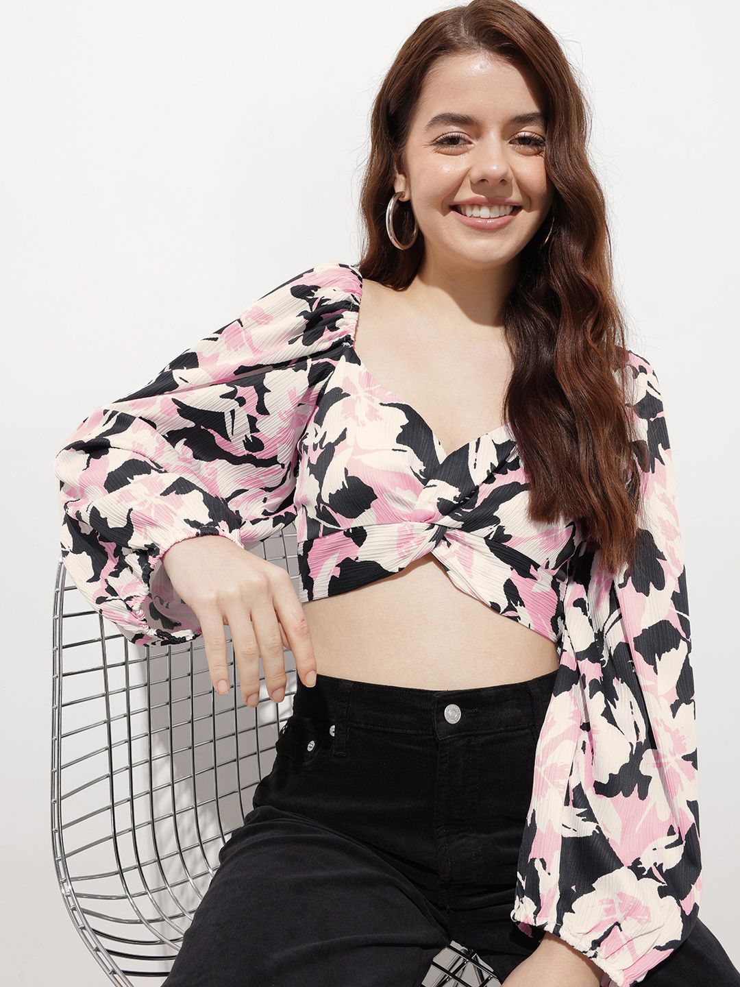 DressBerry Floral Bae Smocked with a Twist Crop Top