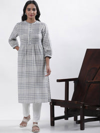 W Women Checked Mandarin Collar Kurta