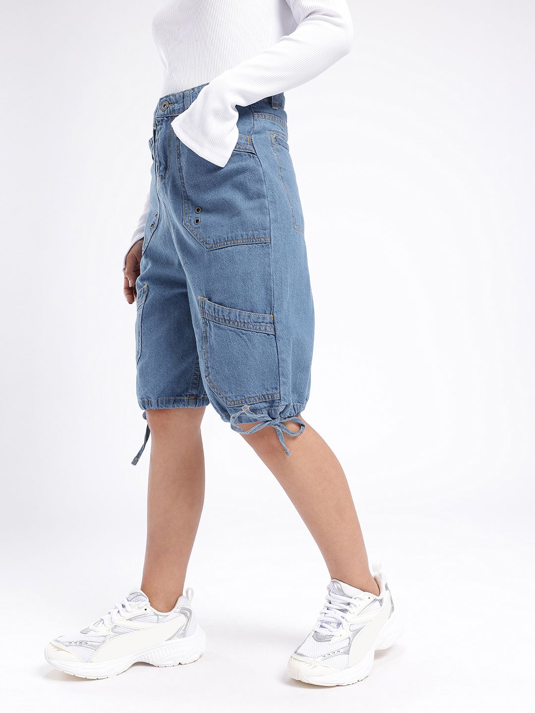 DressBerry Women Street Cool High-Rise Knee Length Denim Cargo Shorts