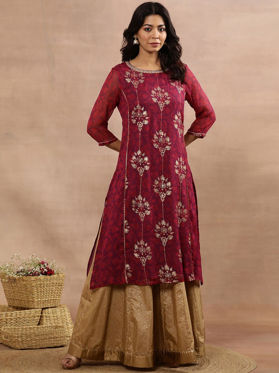 W Ethnic Motifs Printed Regular Kurta with Skirt
