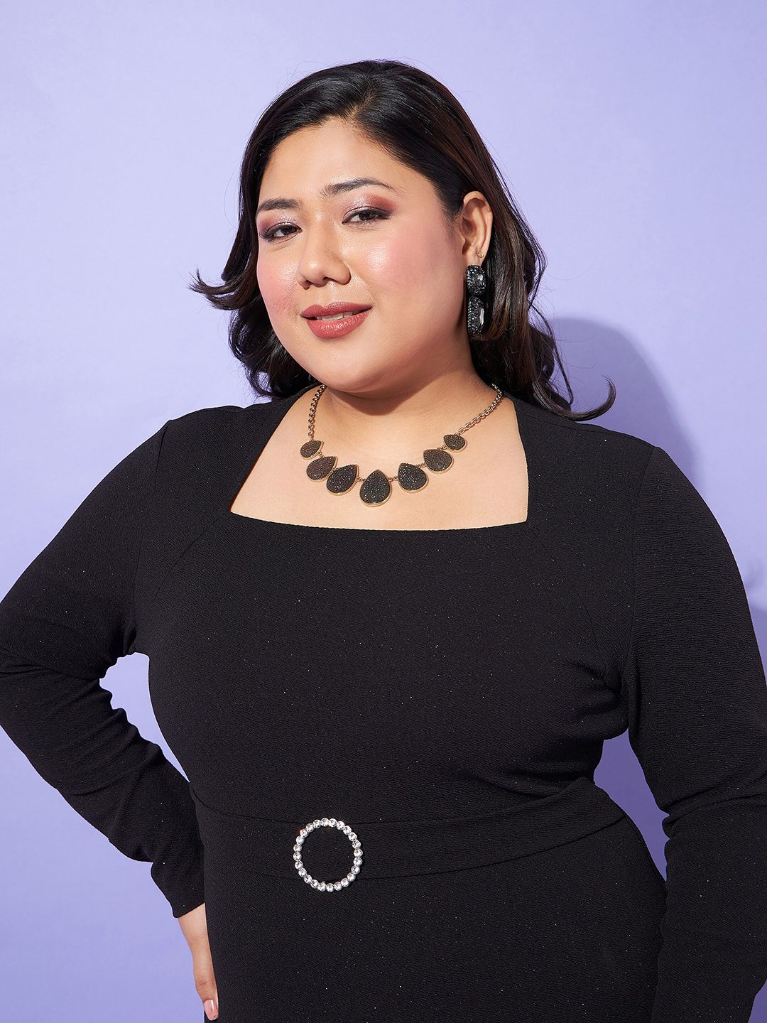 SASSAFRAS Curve Plus Size Square Neck Sheath Midi Dress