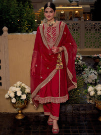 Indo Era Ethnic Motifs Embroidered Panelled Kurta With Trousers & Dupatta