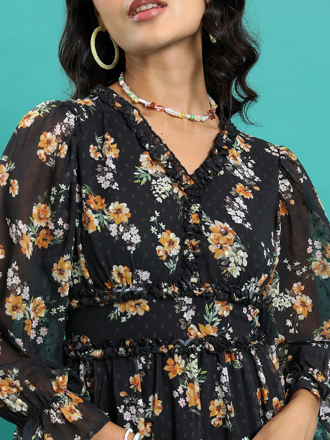 Tokyo Talkies Black Floral Printed Ruffled Detailed V-Neck Puff Sleeve Fit & Flare Dress