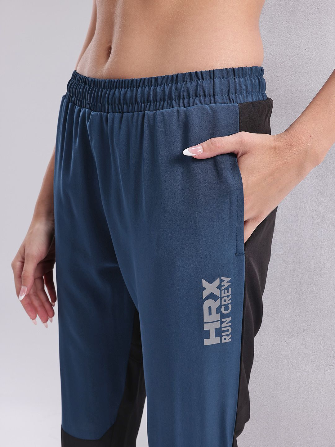 HRX by Hrithik Roshan Women Colourblocked Rapid-Dry Running Cropped Track Pants