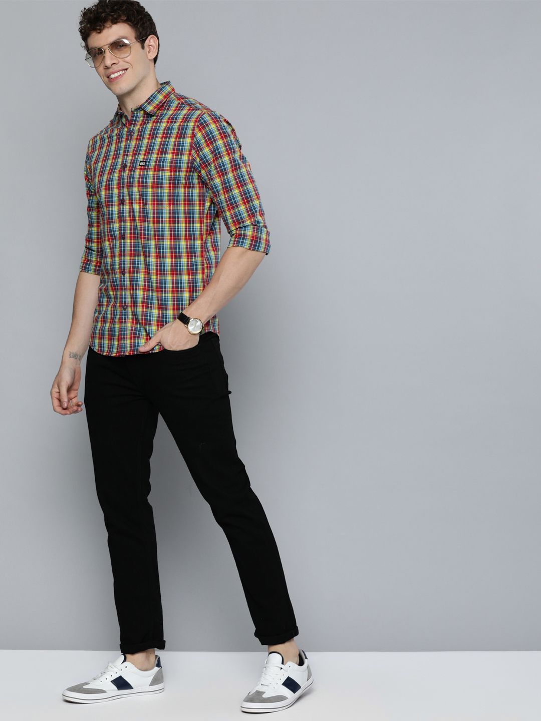 The Indian Garage Co Men Multicoloured Slim Fit Checked Casual Shirt
