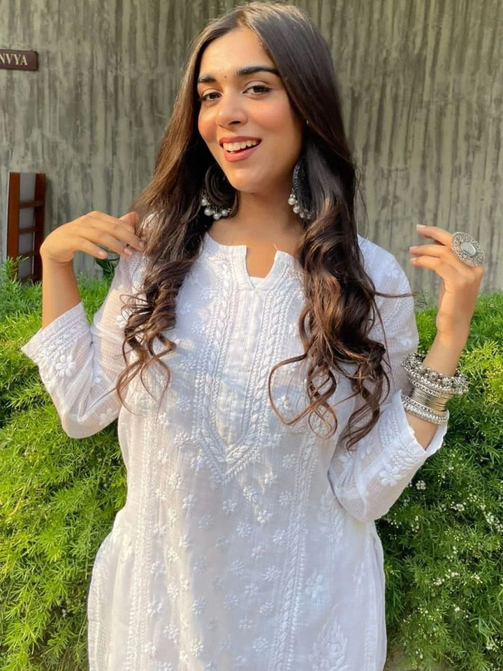 Rumah Wanita Chikankari Motif Etnik Sulam Benang Kerja Kurta