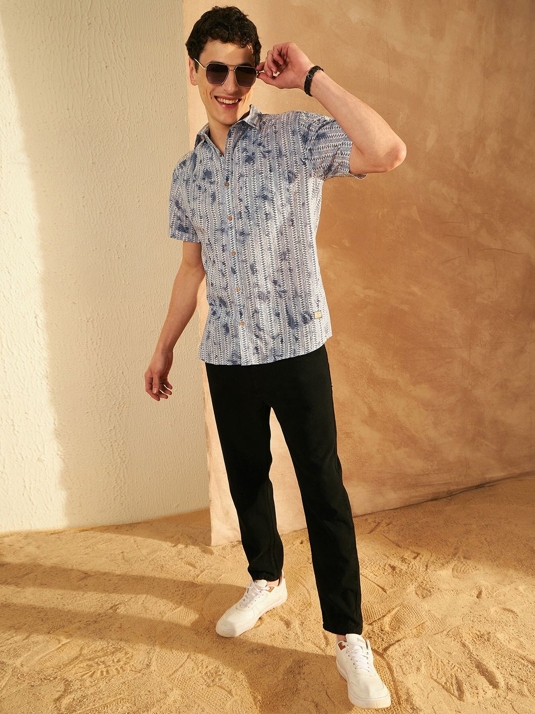 DENNISON Smart Printed Spread Collar Short Sleeves Cotton Lightweight Shirt