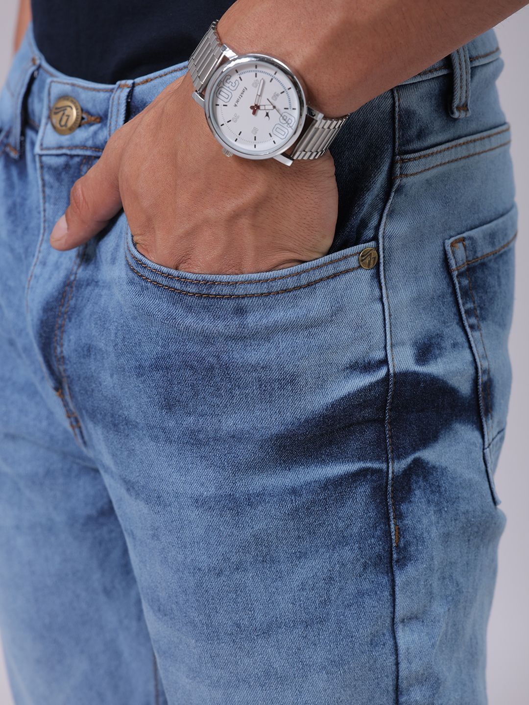 The Indian Garage Co Men Slim Fit Heavy Fade Jeans