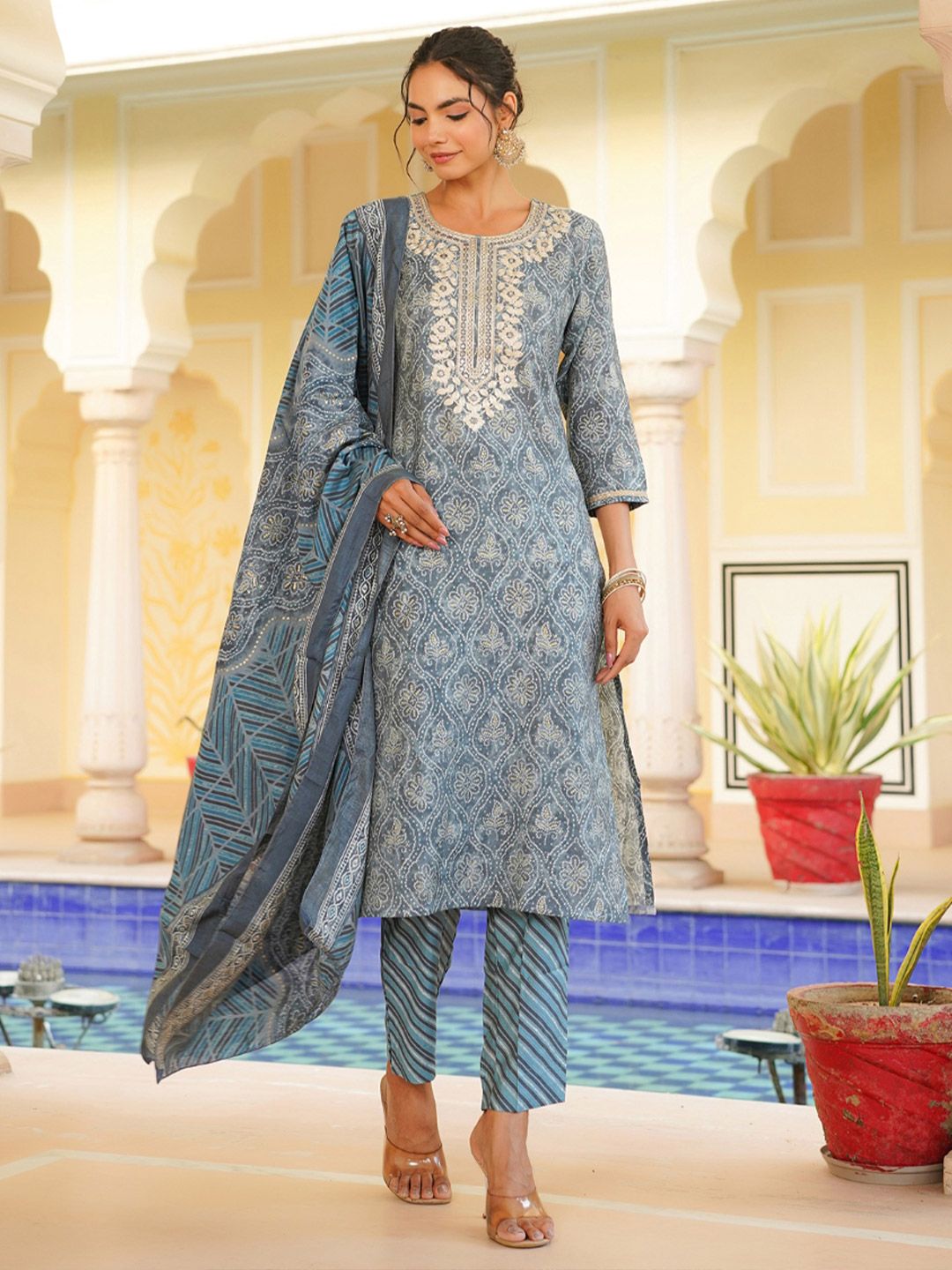 KALINI Floral Printed Regular Kurta With Trousers & Dupatta