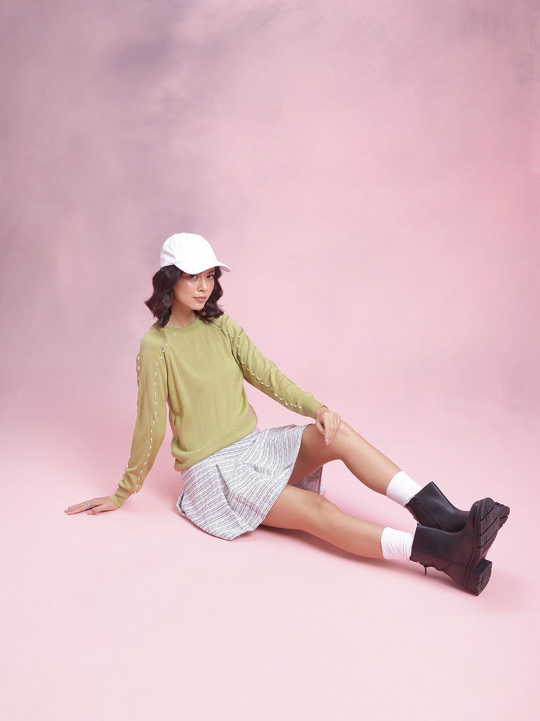 DressBerry Beads Embroidered Acrylic Pullover
