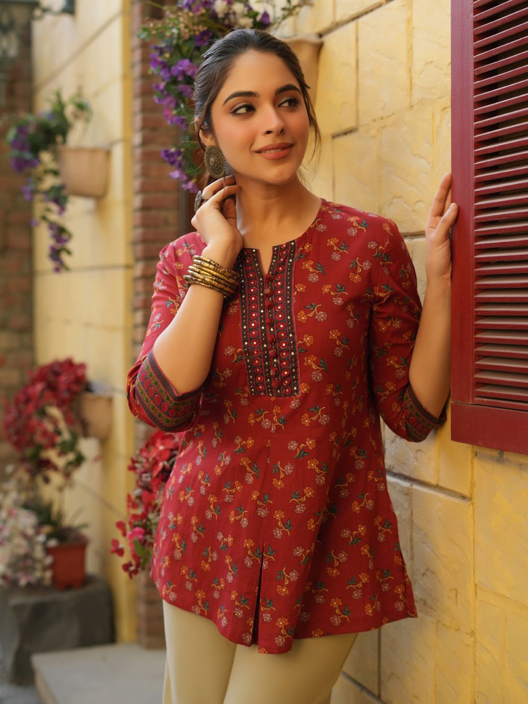 Rain & Rainbow Floral Printed Sequinned Pure Cotton Kurti