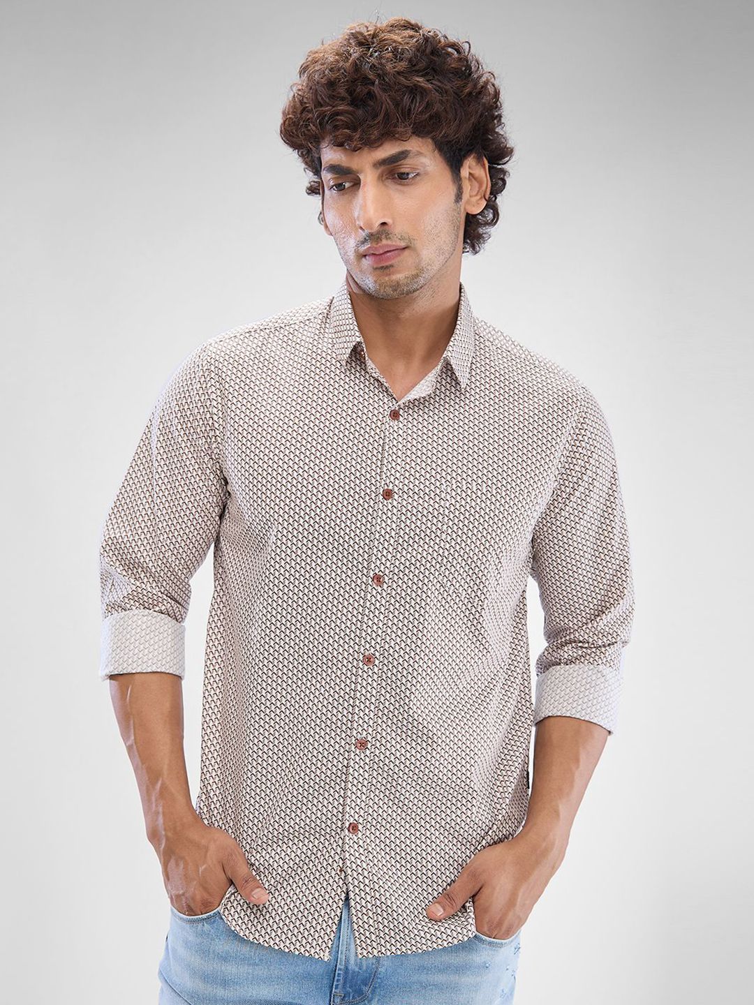 SPYKAR Men Slim Fit Geometric Printed Casual Shirt