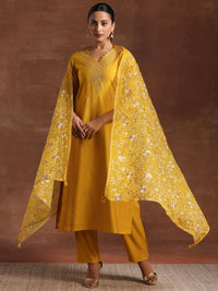 Libas Ethnic Motifs Embroidered V-Neck Three-Quarter Sleeves Kurta Set