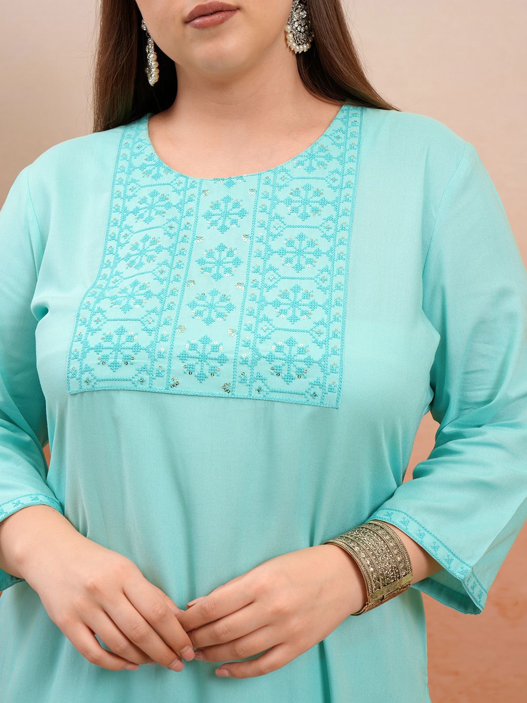 Vishudh Women Plus size Blue Ethnic Motifs Yoke Design Thread Work Straight Kurta