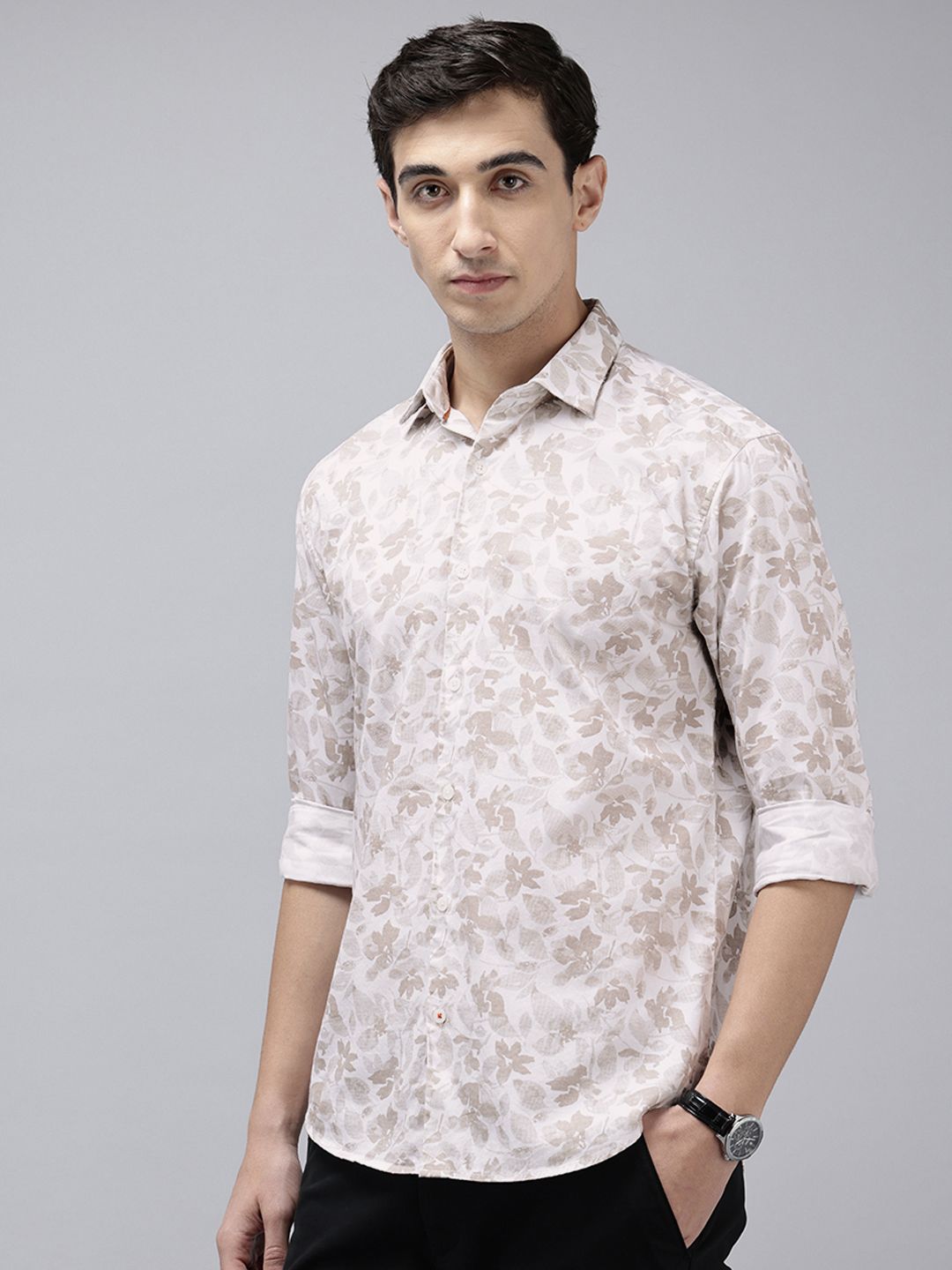 Park Avenue Pure Cotton Slim Fit Floral Printed Casual Shirt