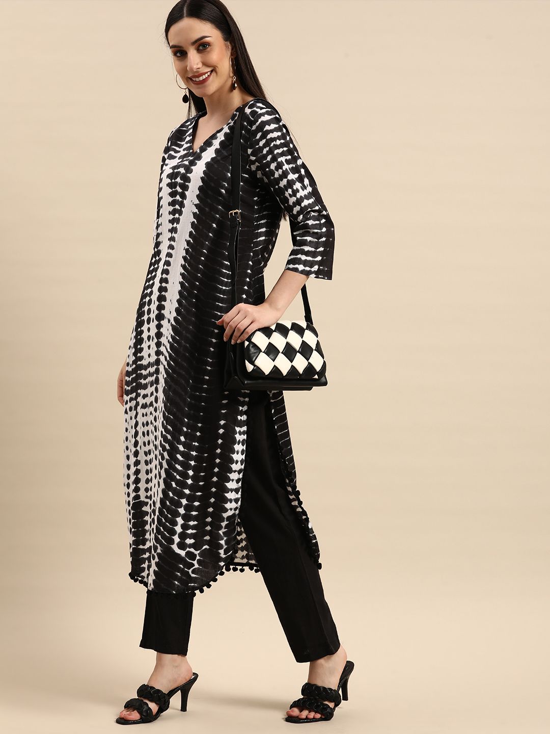 Anouk Women Black & White Tie n Dye V Neck Pure Cotton Kurta