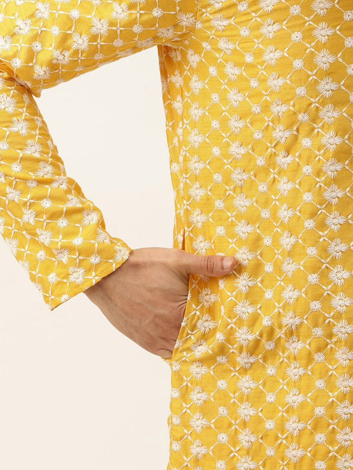 SOJANYA Kurta Kerja Benang Sulam Kuning & Putih Lelaki dengan Jaket Churidar & Nehru
