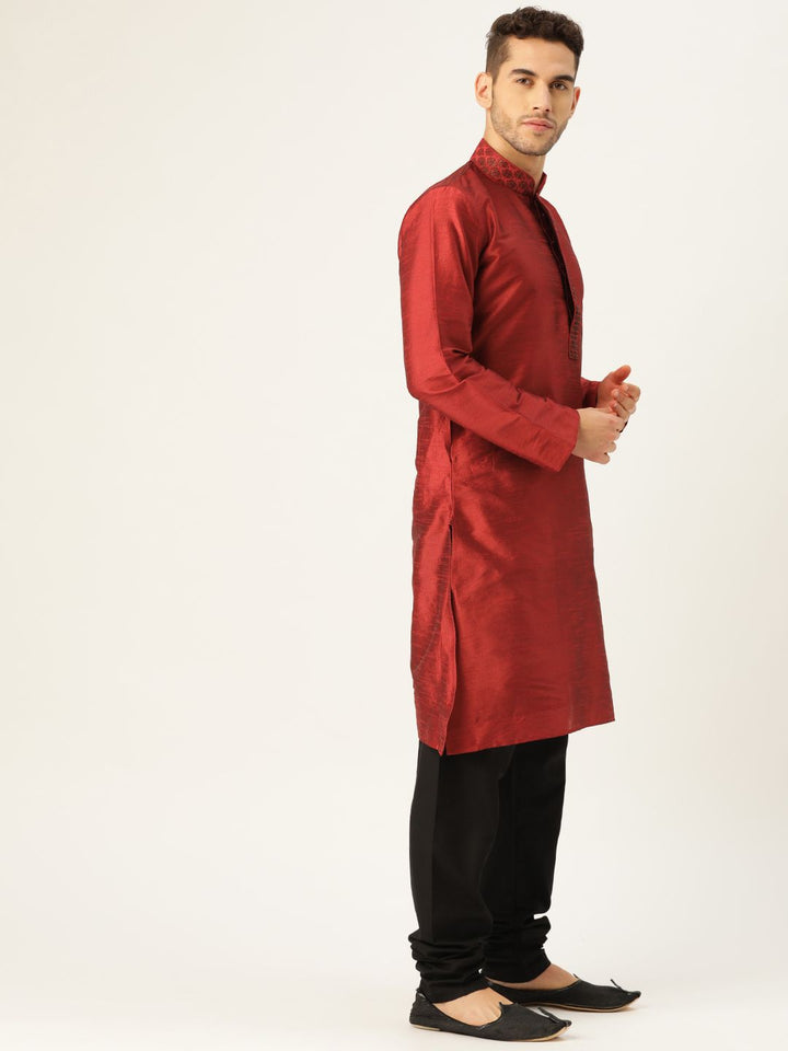SOJANYA Men Maroon Solid Straight Kurta
