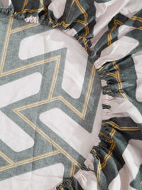 Myntra Elegant Homes White Geometric Printed Set Cadar King 300 TC 2.50 m x 2.25 m