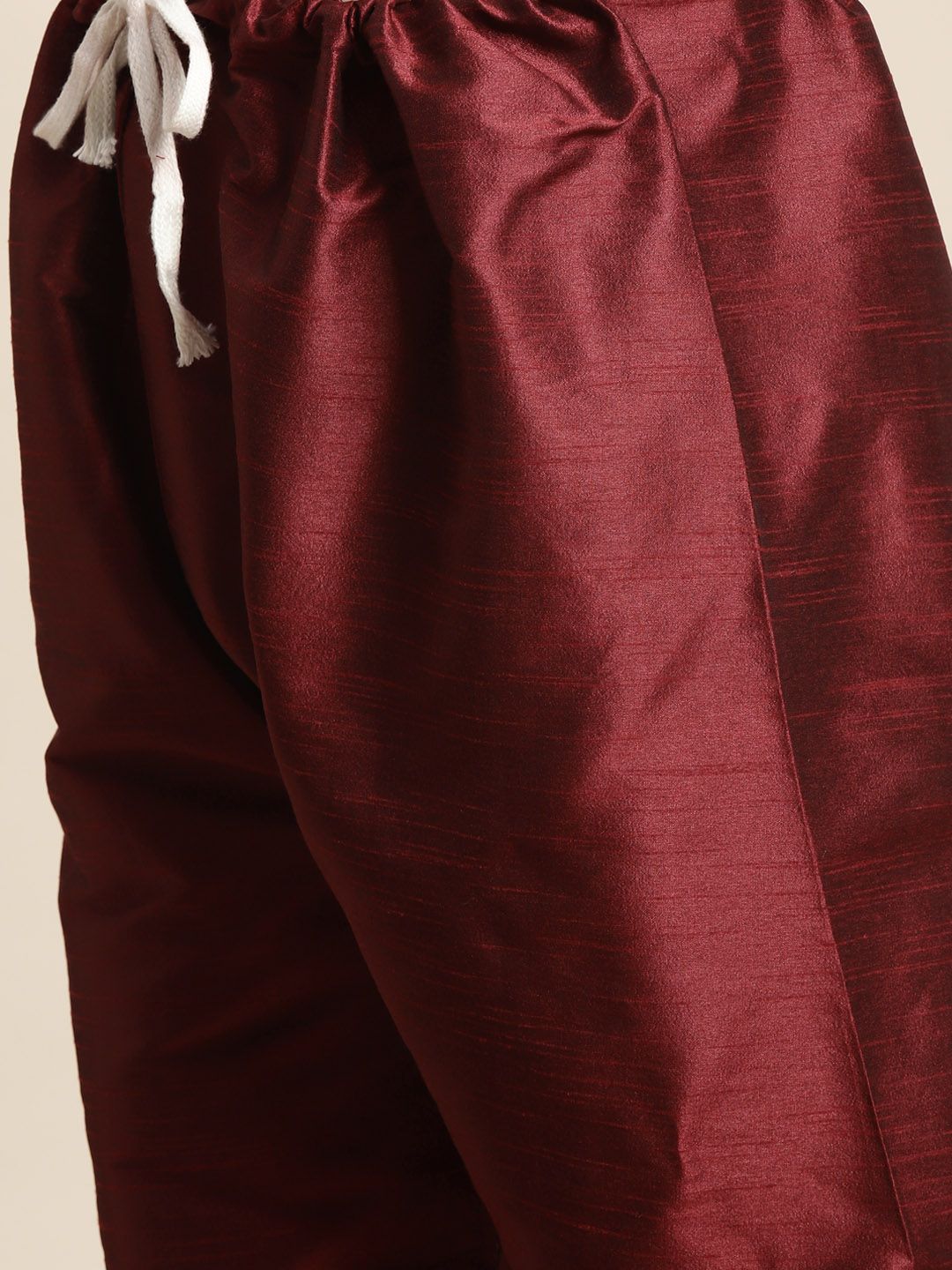 SOJANYA Men Solid Kurta with Churidar