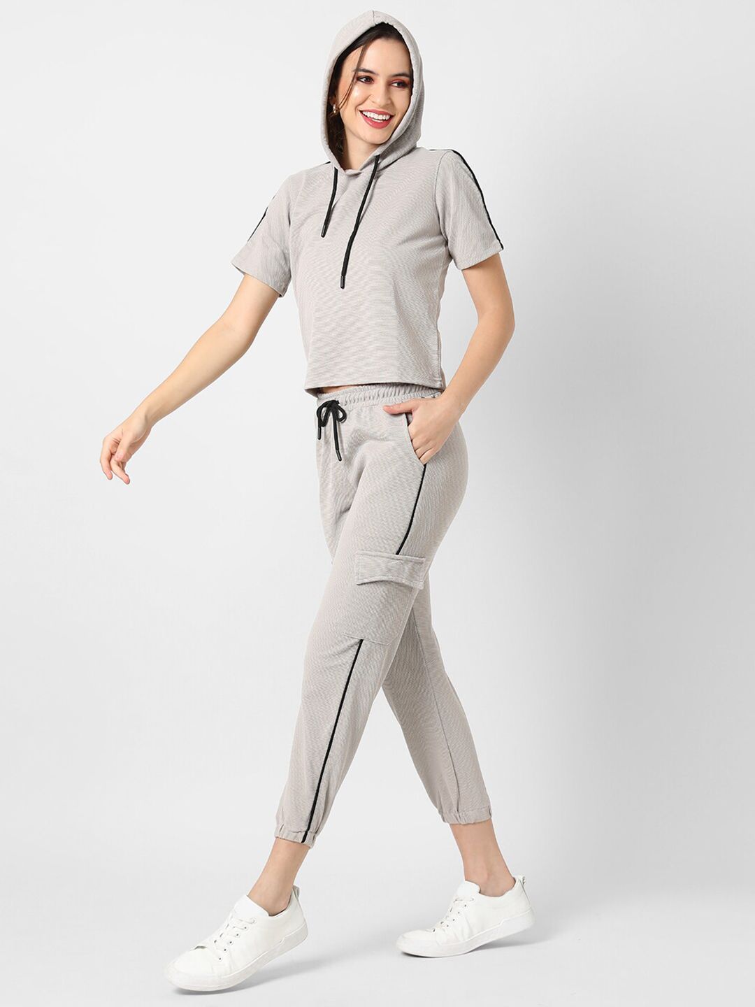 Campus Sutra Women Grey Solid Hooded T-Shirt with Trousers