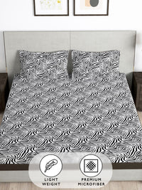 Story@home Black & White 180 TC Abstract Queen Fitted Bedsheet With 2 Pillow Covers
