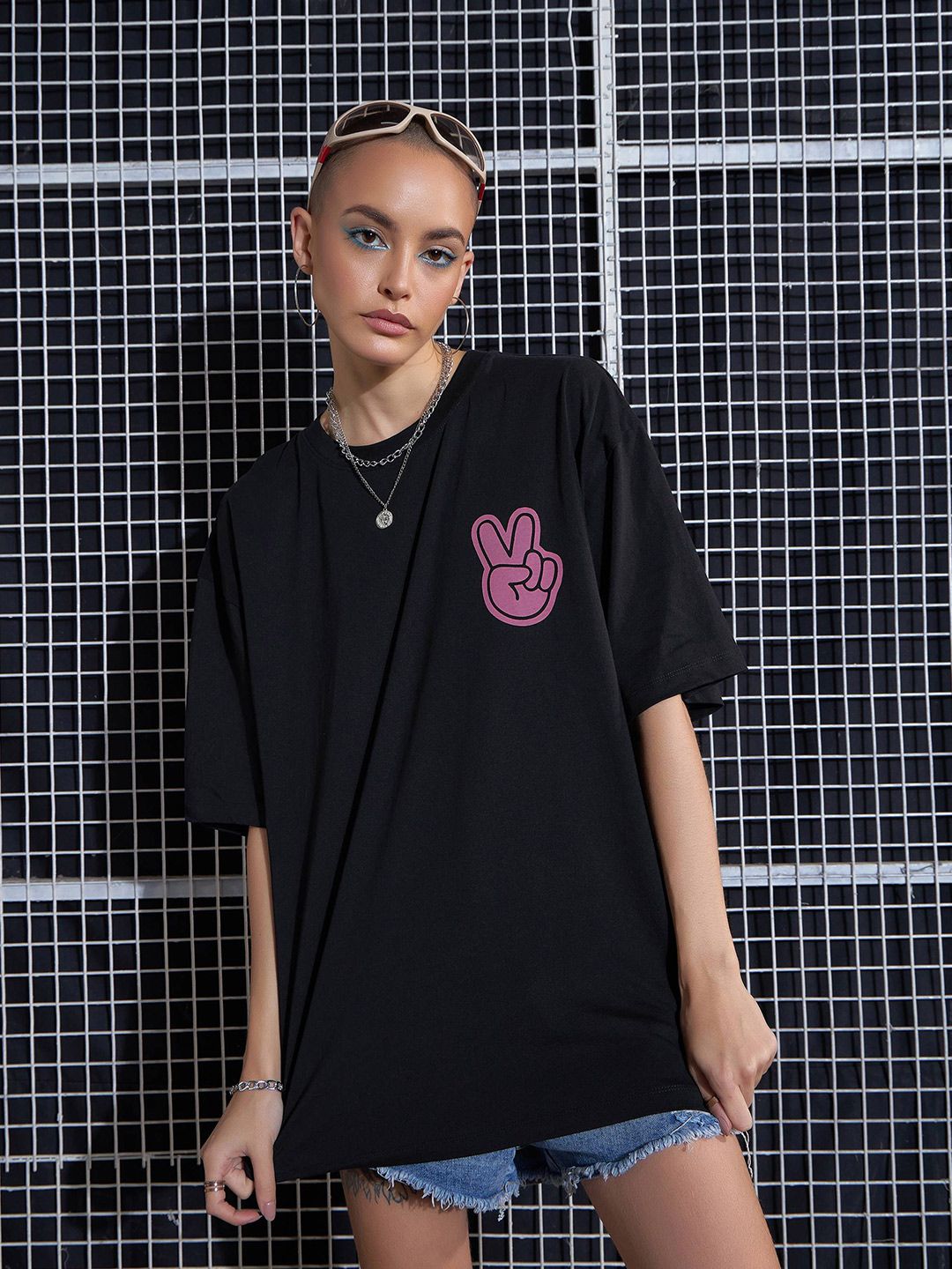 SASSAFRAS Black Graphic Printed Drop-Shoulder Oversized Pure Cotton T-shirt