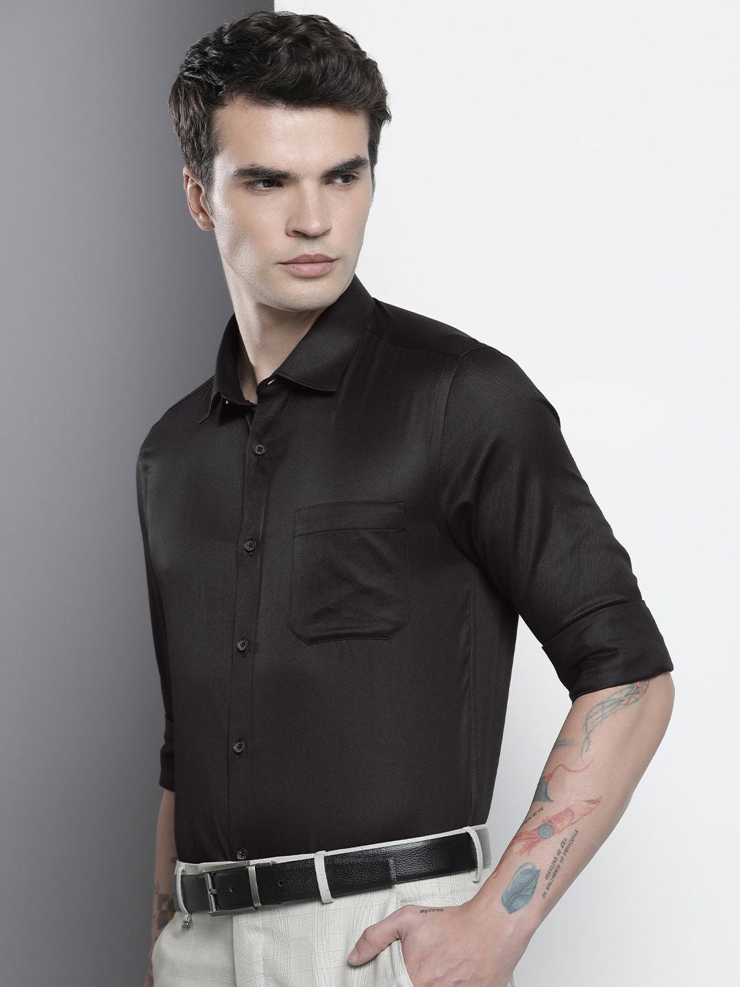The Indian Garage Co. X Luxe Men Black Slim Fit Opaque Formal Shirt