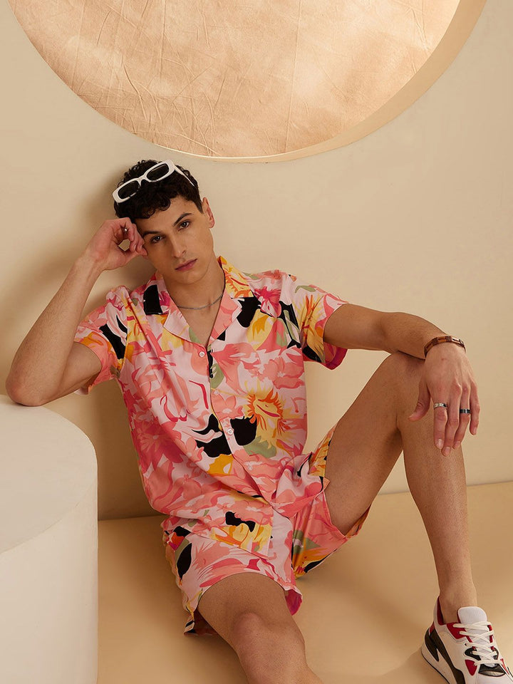 DENNISON The Vacay Mode Geometric Printed Collar Shirt With Shorts