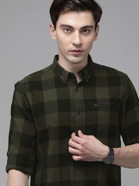 THE BEAR HOUSE Men Olive Green Slim Fit Pure Cotton Checked Casual Shirt