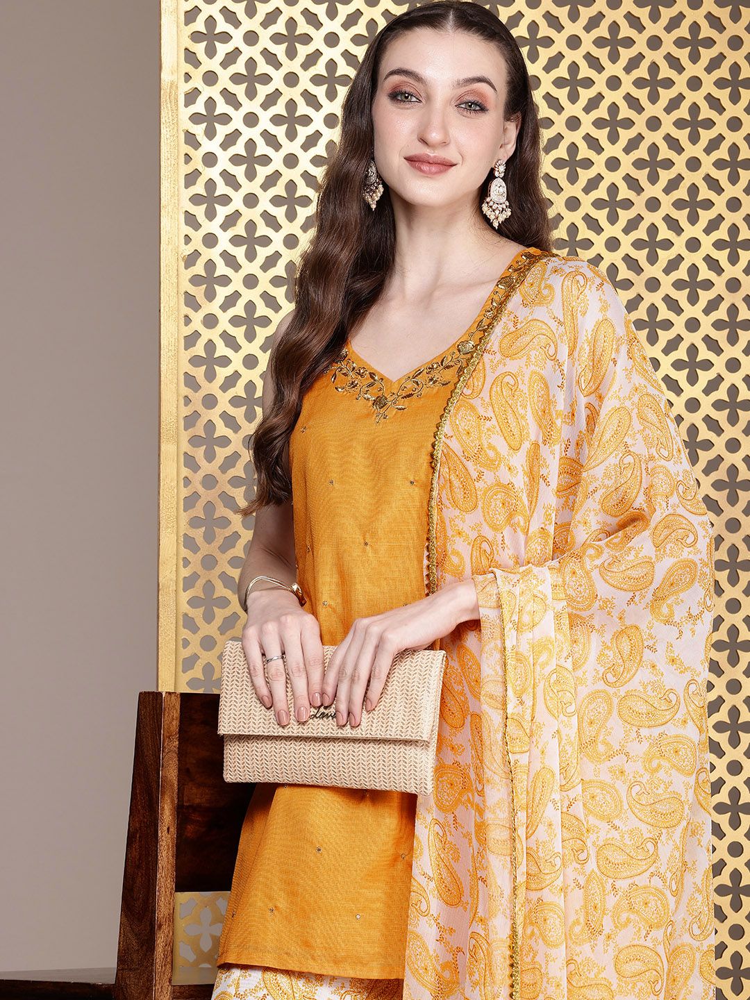 House of Pataudi Women Ethnic Motifs Regular Jashn Kurti With Palazzos & Dupatta