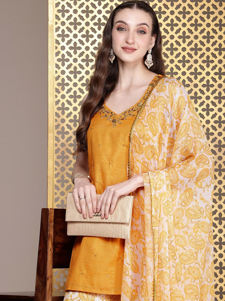 House of Pataudi Women Ethnic Motifs Regular Jashn Kurti With Palazzos & Dupatta