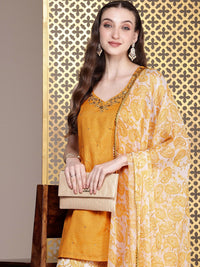 House of Pataudi Women Ethnic Motifs Regular Jashn Kurti With Palazzos & Dupatta
