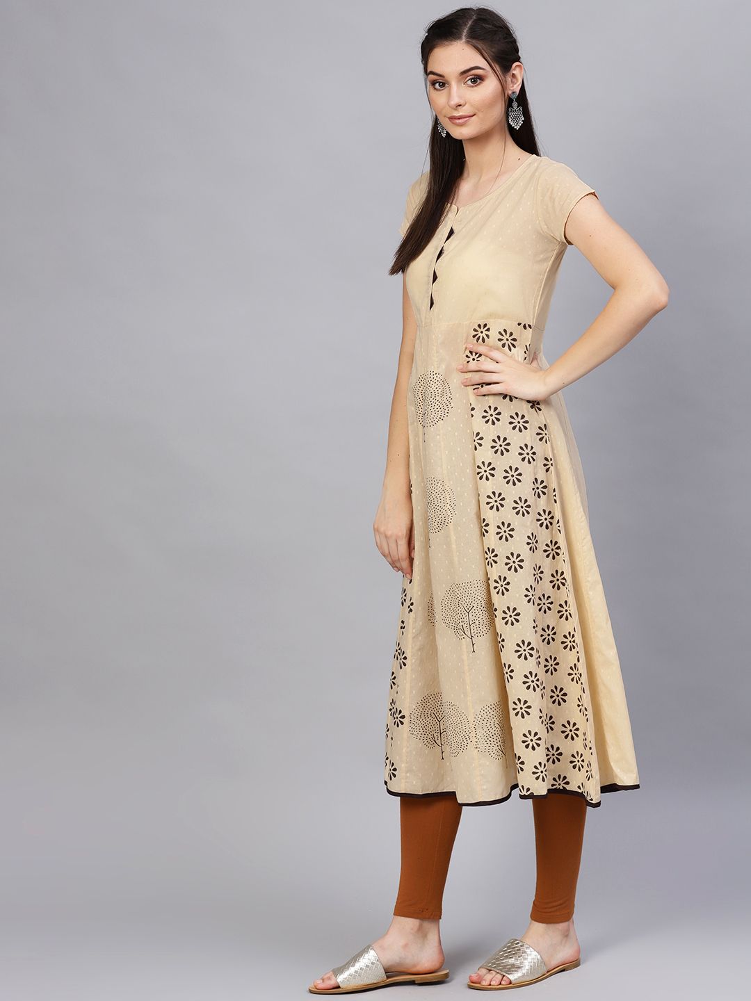 SOJANYA Women Beige & Brown Block Print Anarkali Kurta
