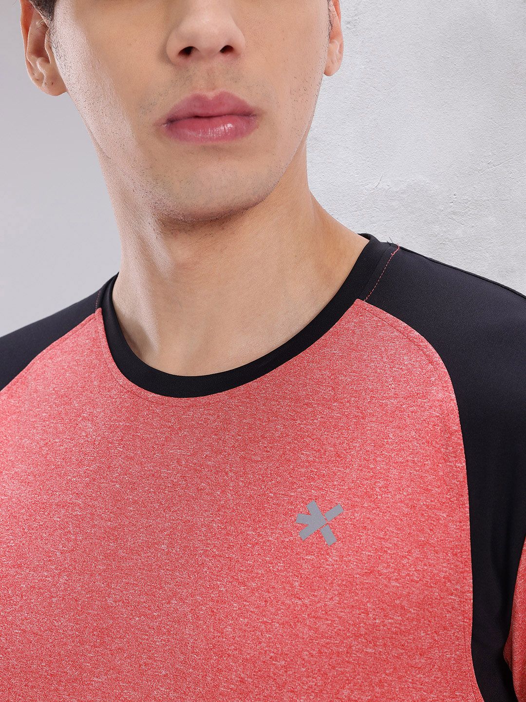 HRX by Hrithik Roshan Contrast Panel Rapid-Dry Training T-shirt