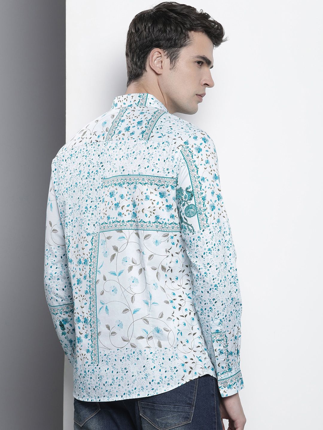 The Indian Garage Co Men Slim Fit Floral Opaque Printed Shirt