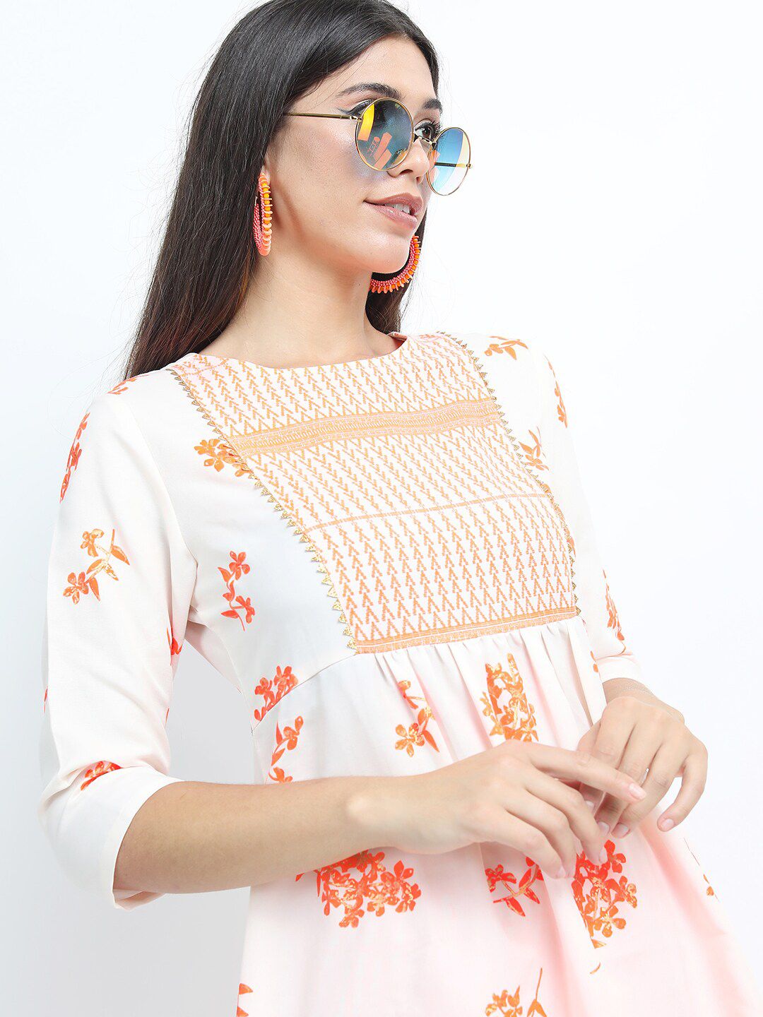Vishudh Women Off White Floral Printed Pure Cotton Kurta with Palazzos