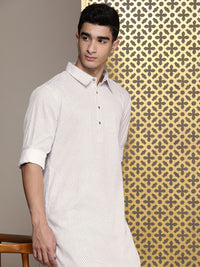 House of Pataudi Checked Regular Jashn Kurta with Pathani Salwar