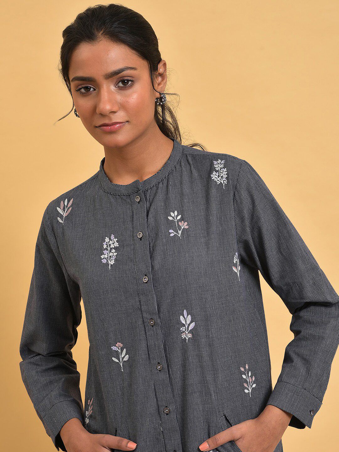 W Mandarin Collar Floral Printed Cotton Tunic Top