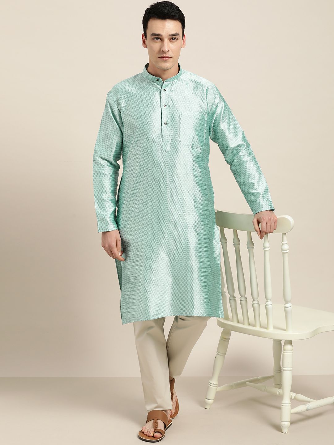 SOJANYA Men Blue Woven Design Straight Kurta