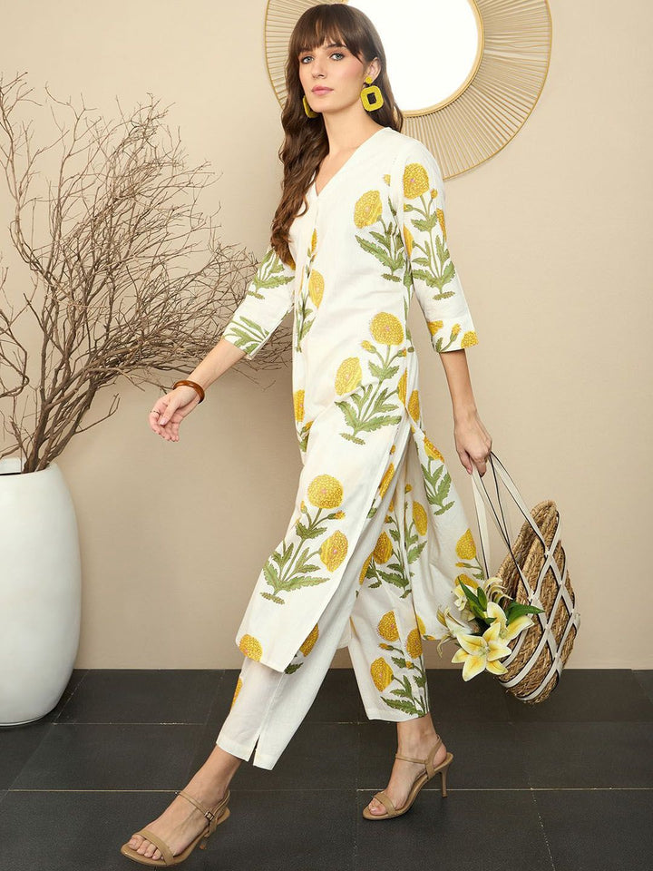 Indo Era Floral Printed Pure Cotton Straight Kurta With Trousers