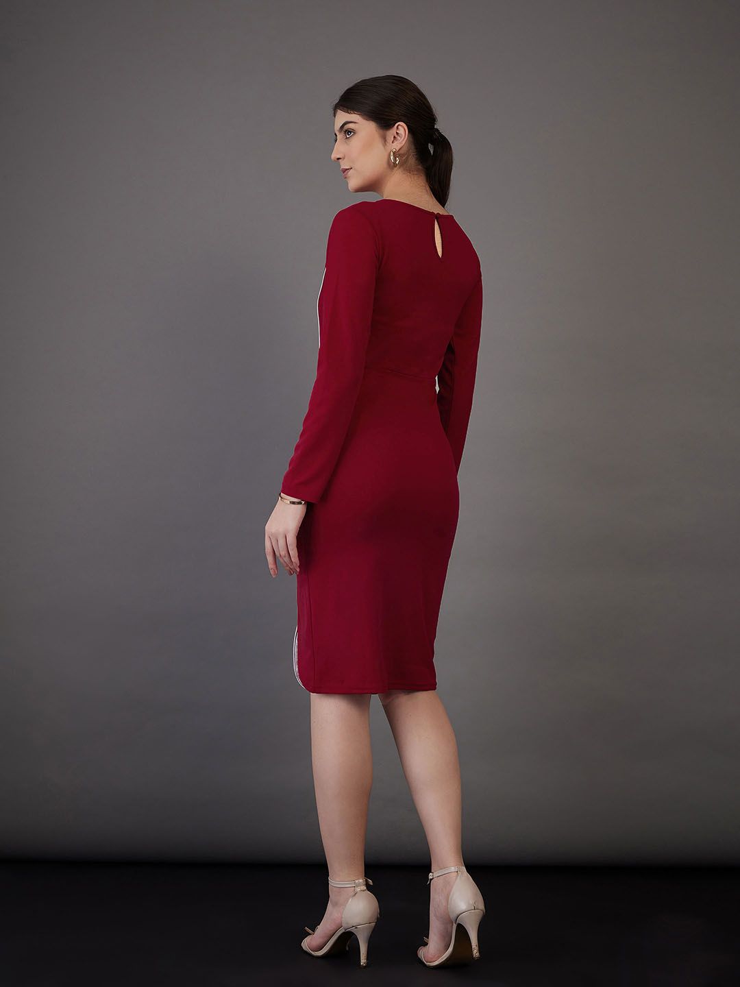 SASSAFRAS worklyf Contrast Piping Bodycon Dress
