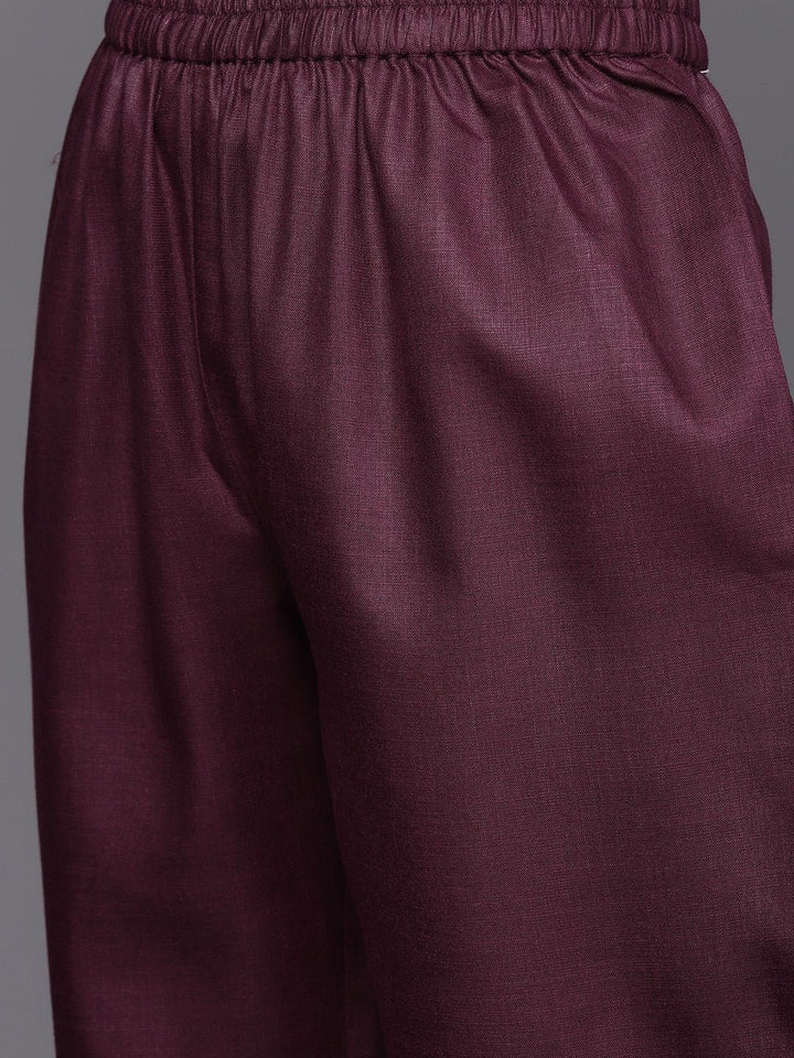 Varanga Violet Solid Sleeveless Kurta With Trousers & Bandhani Printed Dupatta