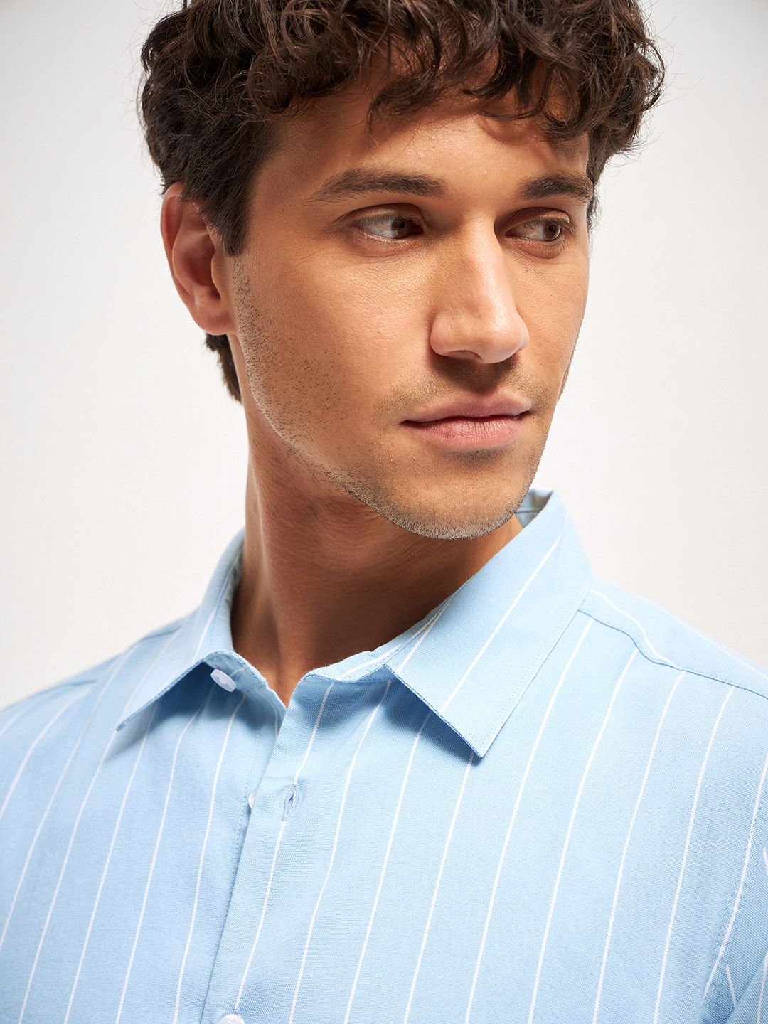 THE BEAR HOUSE Men Slim Fit Opaque Striped Casual Shirt