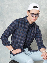 The Indian Garage Co Men Navy Blue Slim Fit Tartan Checks Casual Shirt