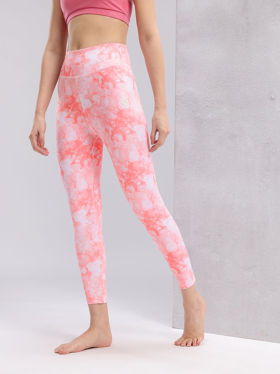 HRX by Hrithik Roshan Women Tie & Dye Mid-Rise Cropped Rapid-Dry Yoga Tights