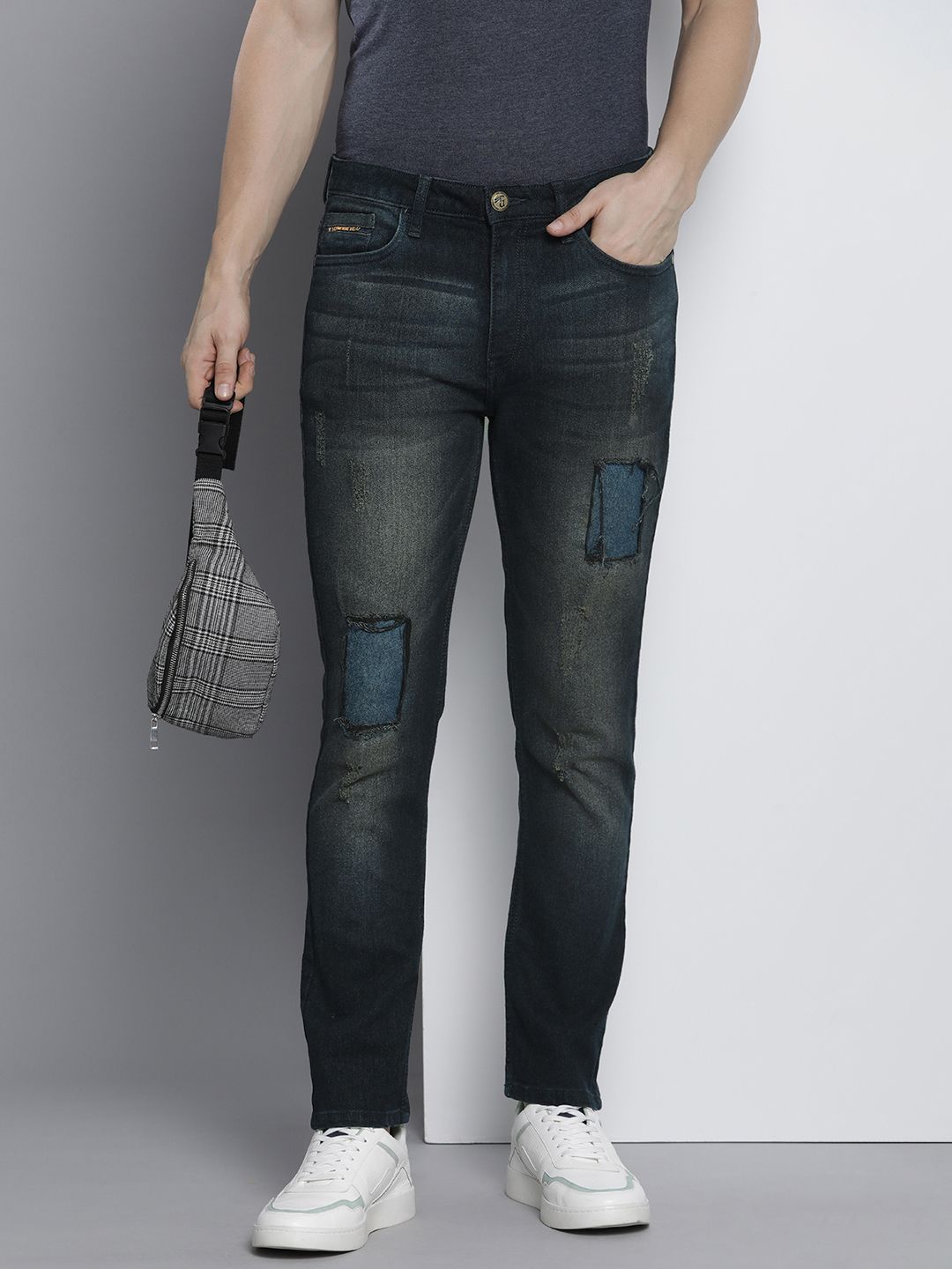 The Indian Garage Co Men Slim Fit Mildly Distressed Light Fade Applique Jeans